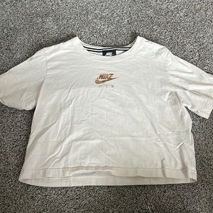 Nike Crop Top Size Medium